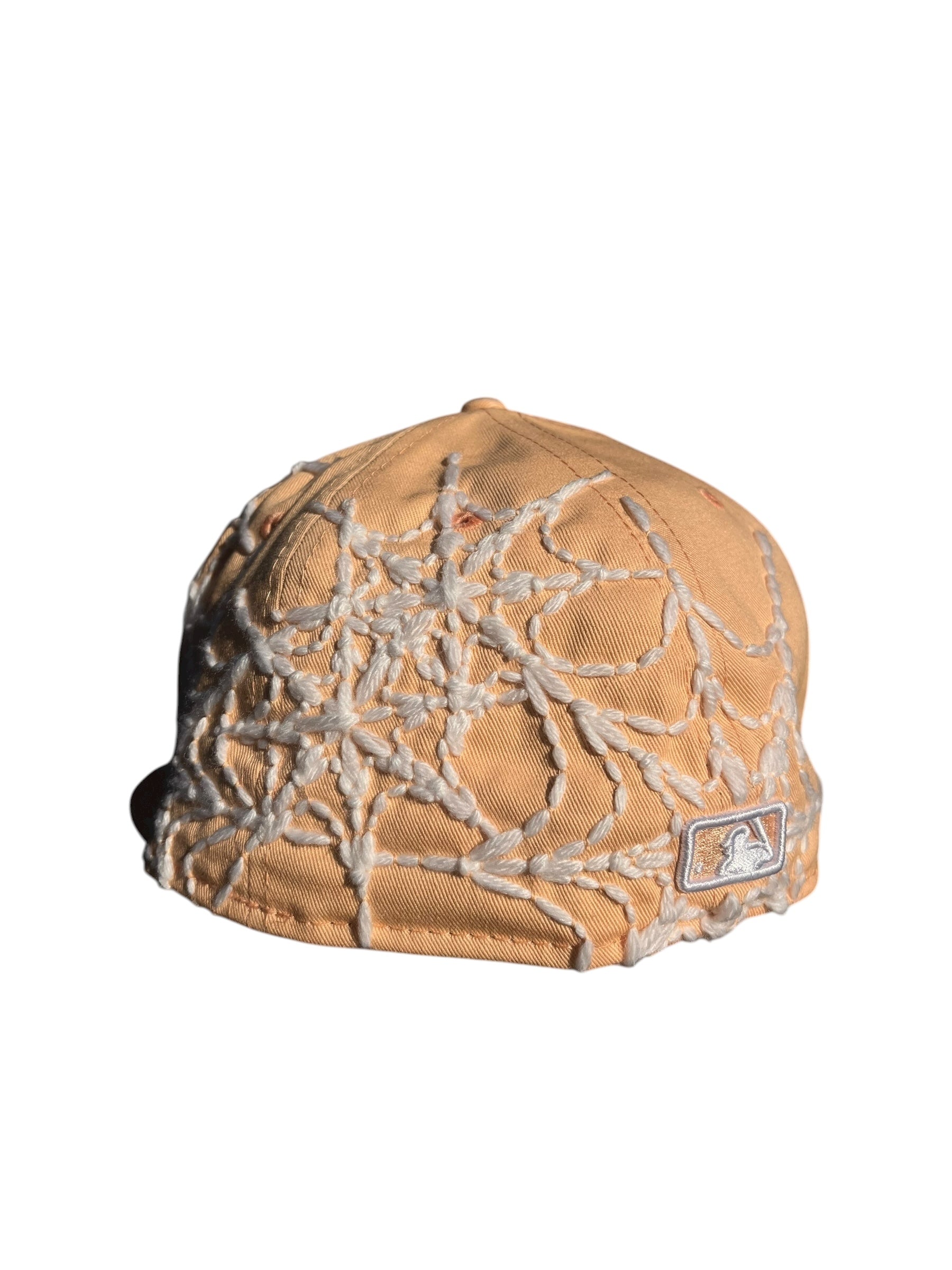 Peach Scab Scatter Web Fitted